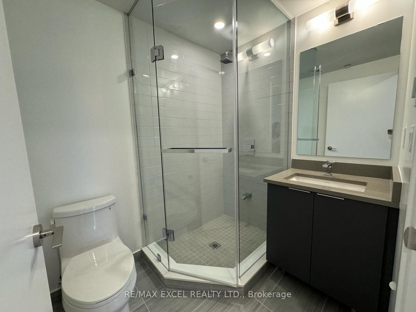 2031 Kennedy Road Unit 2921 photo 8