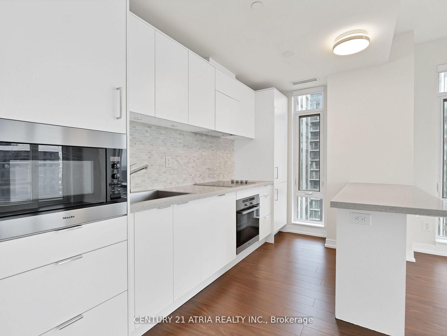21 Widmer Street Unit 4102 photo 5