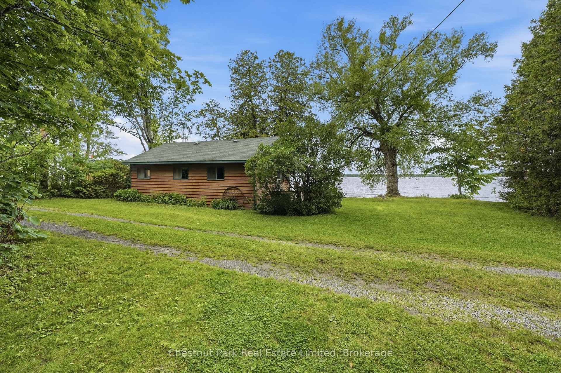 22 Bongards Lane photo 1