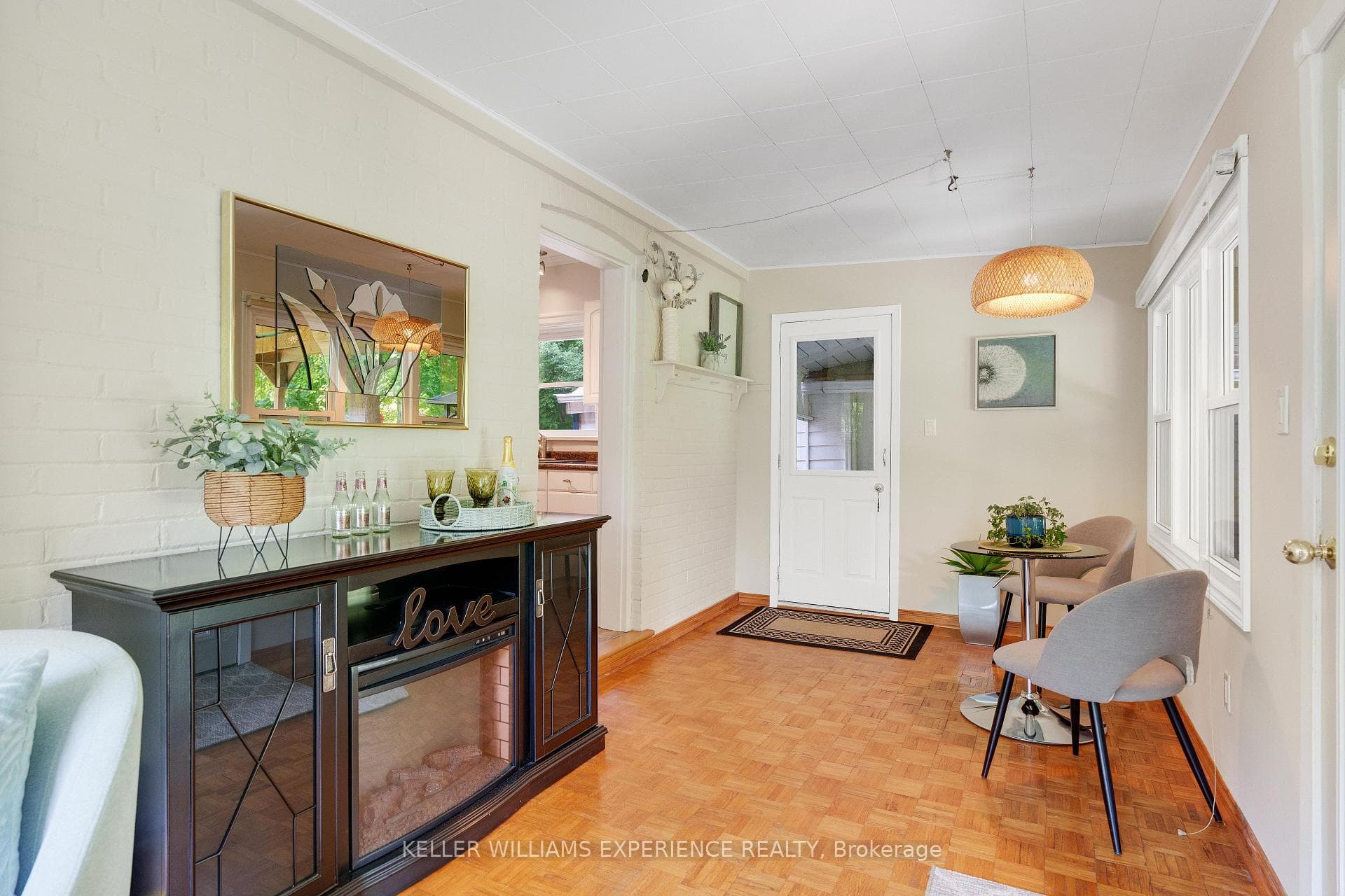 11 NAPIER Street photo 20