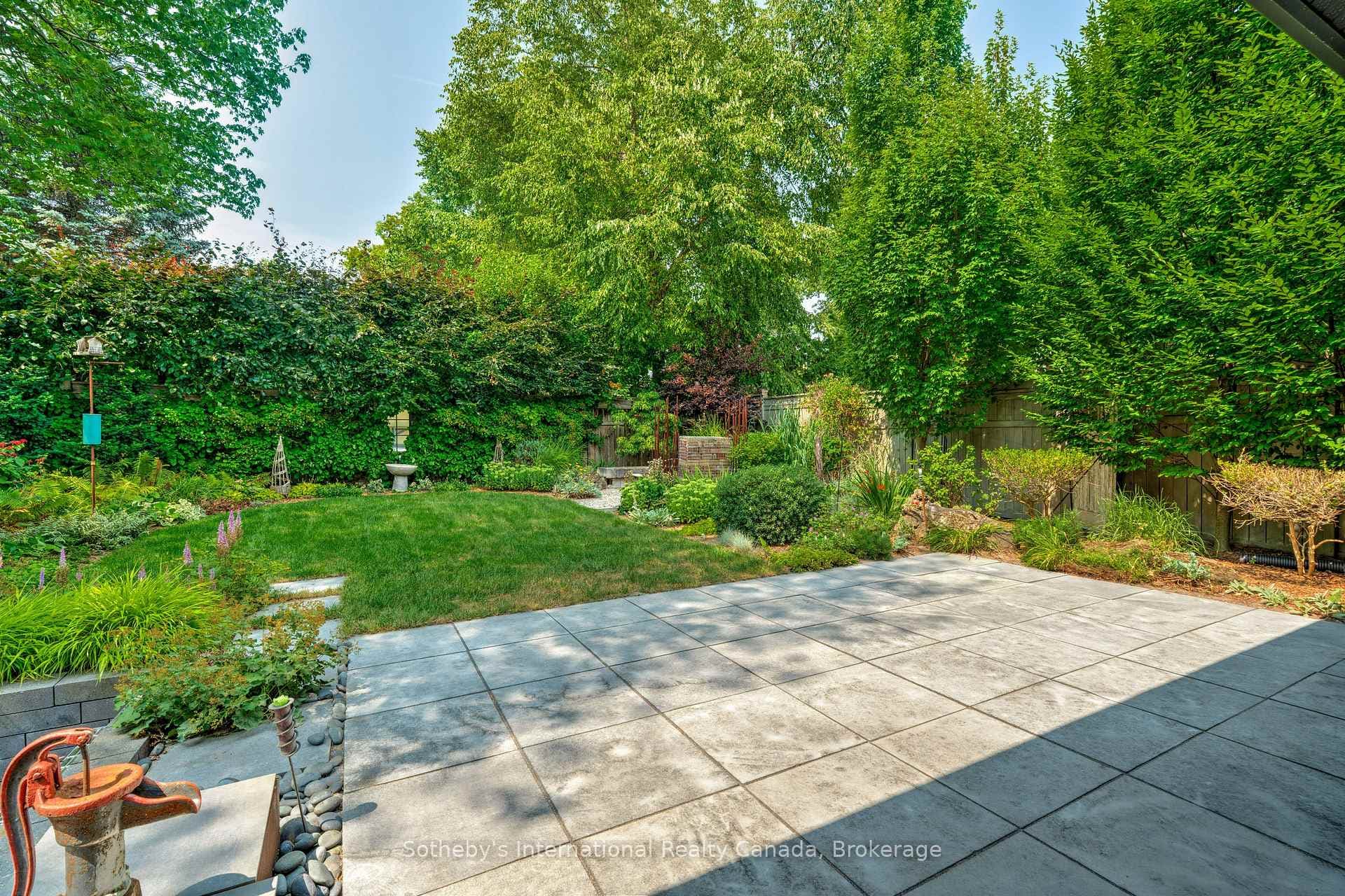 367 Spruce Street photo 39