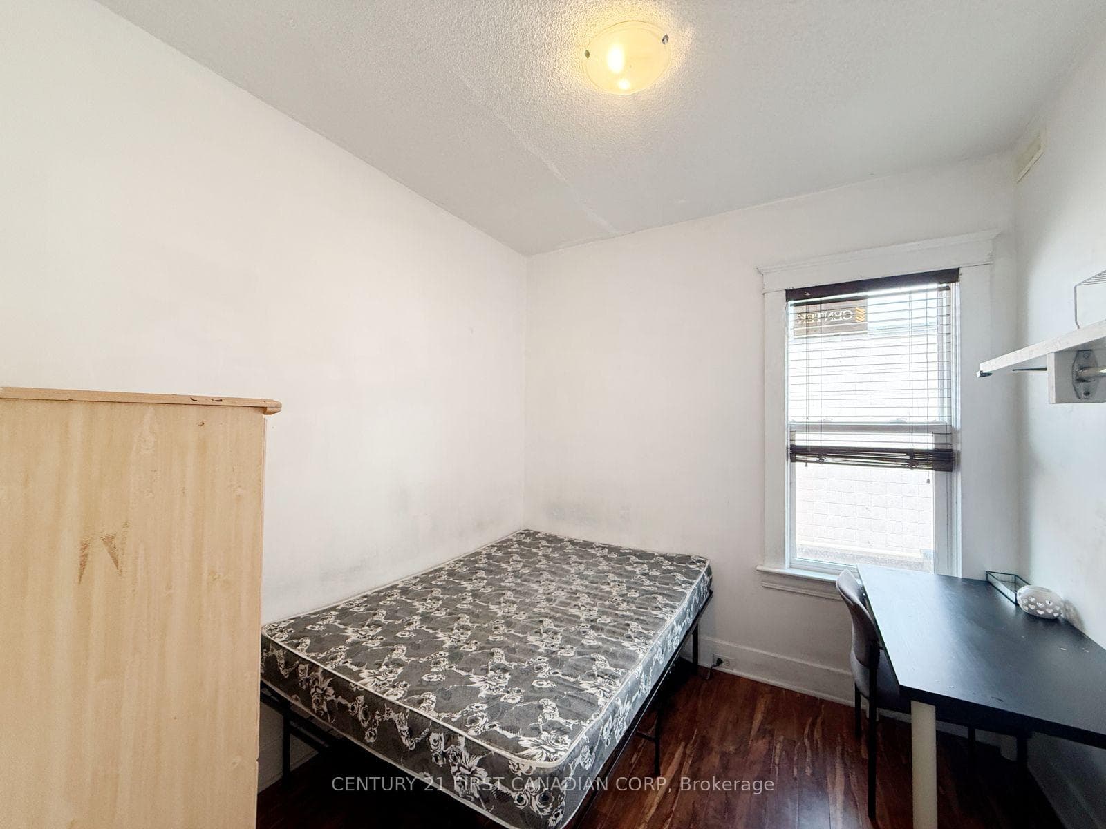 827 Quebec Street photo 13