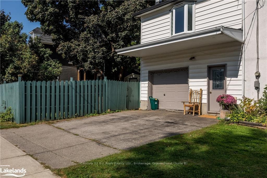 61 O'BRIEN Street photo 31