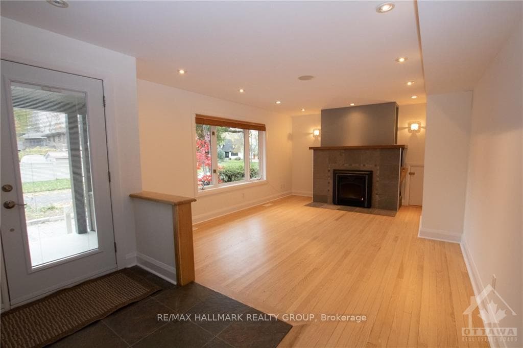 26 WAYLING Avenue photo 2