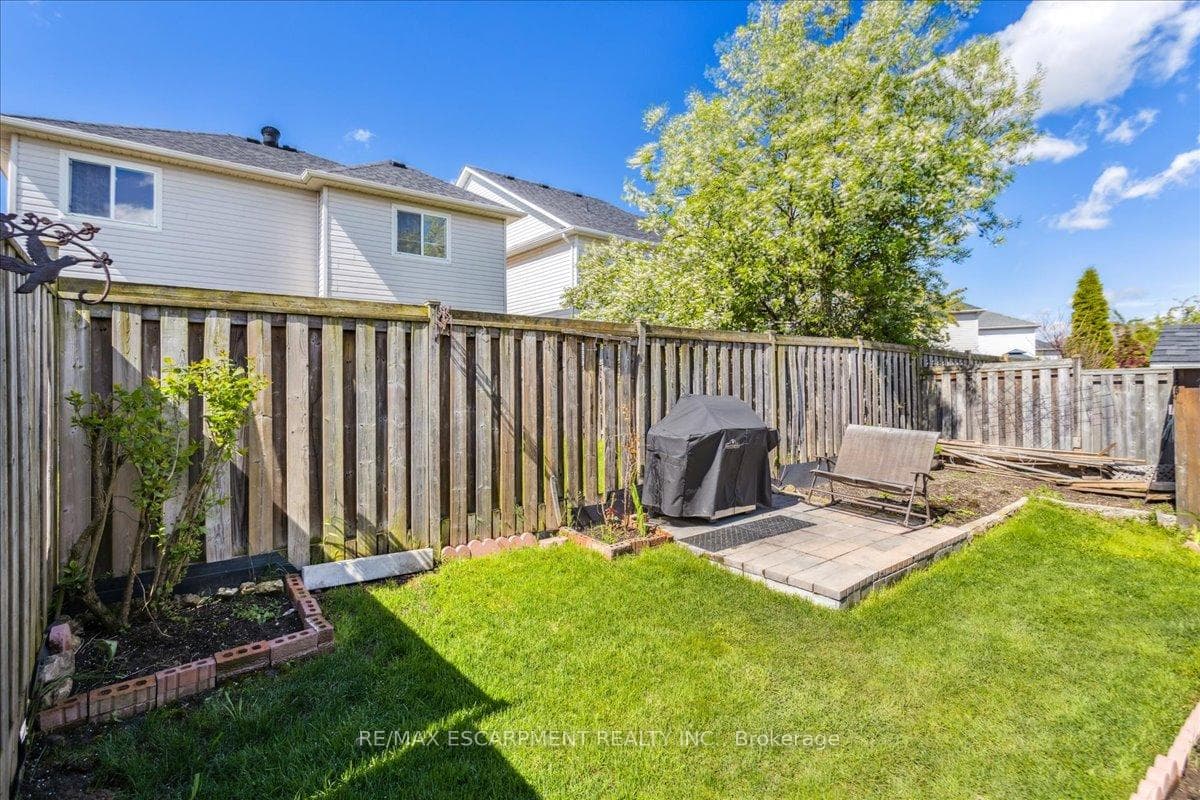 26 Babcock Crescent photo 37