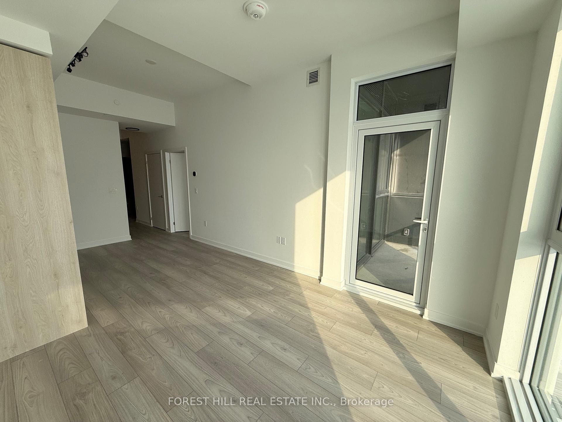 Dining & Family Room