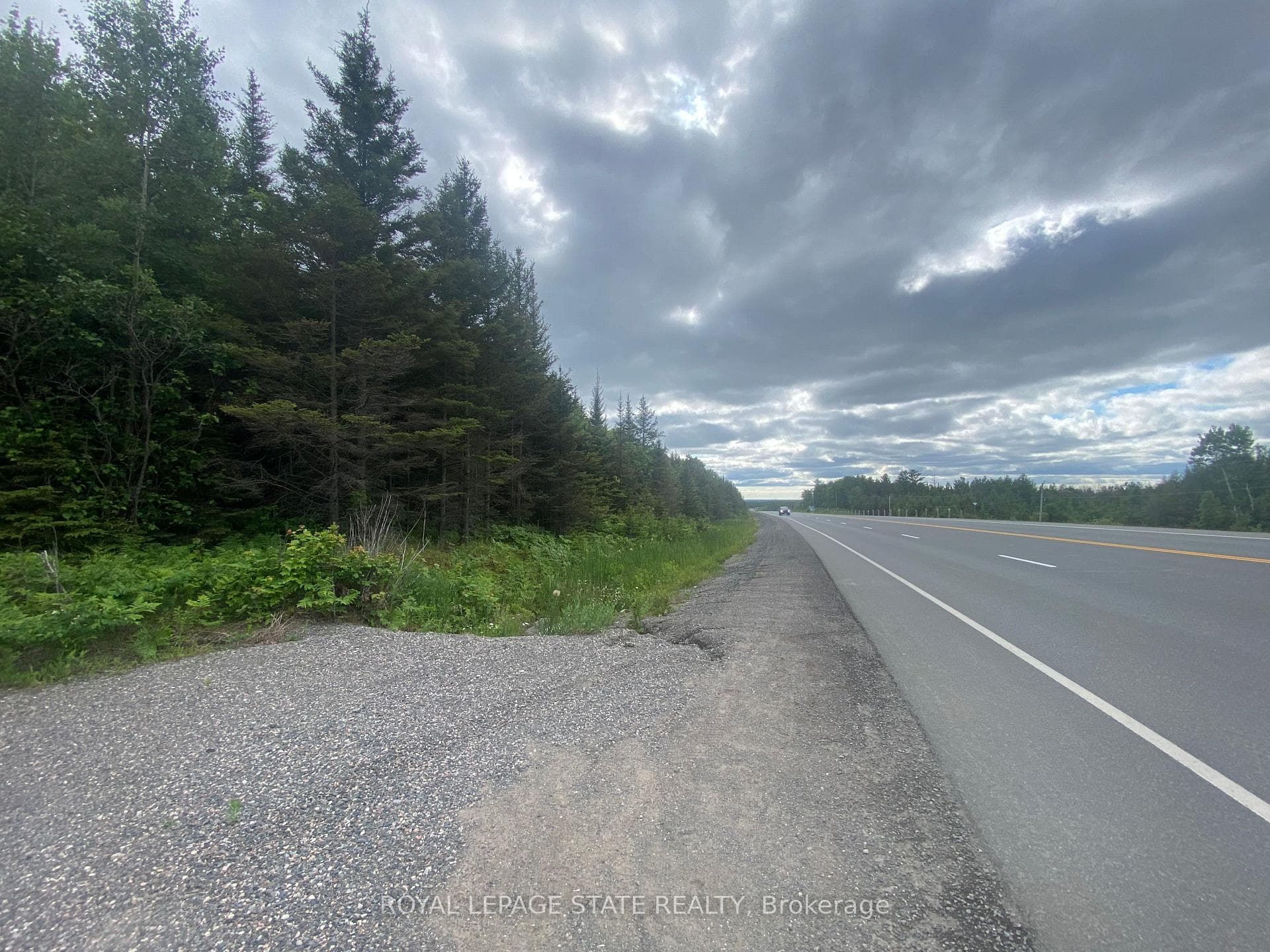 LAND-FOR-SALE-HWY17-NORTHERN-ONTARIO