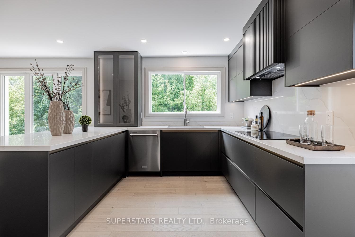 43 Thorny Brae Drive photo 17