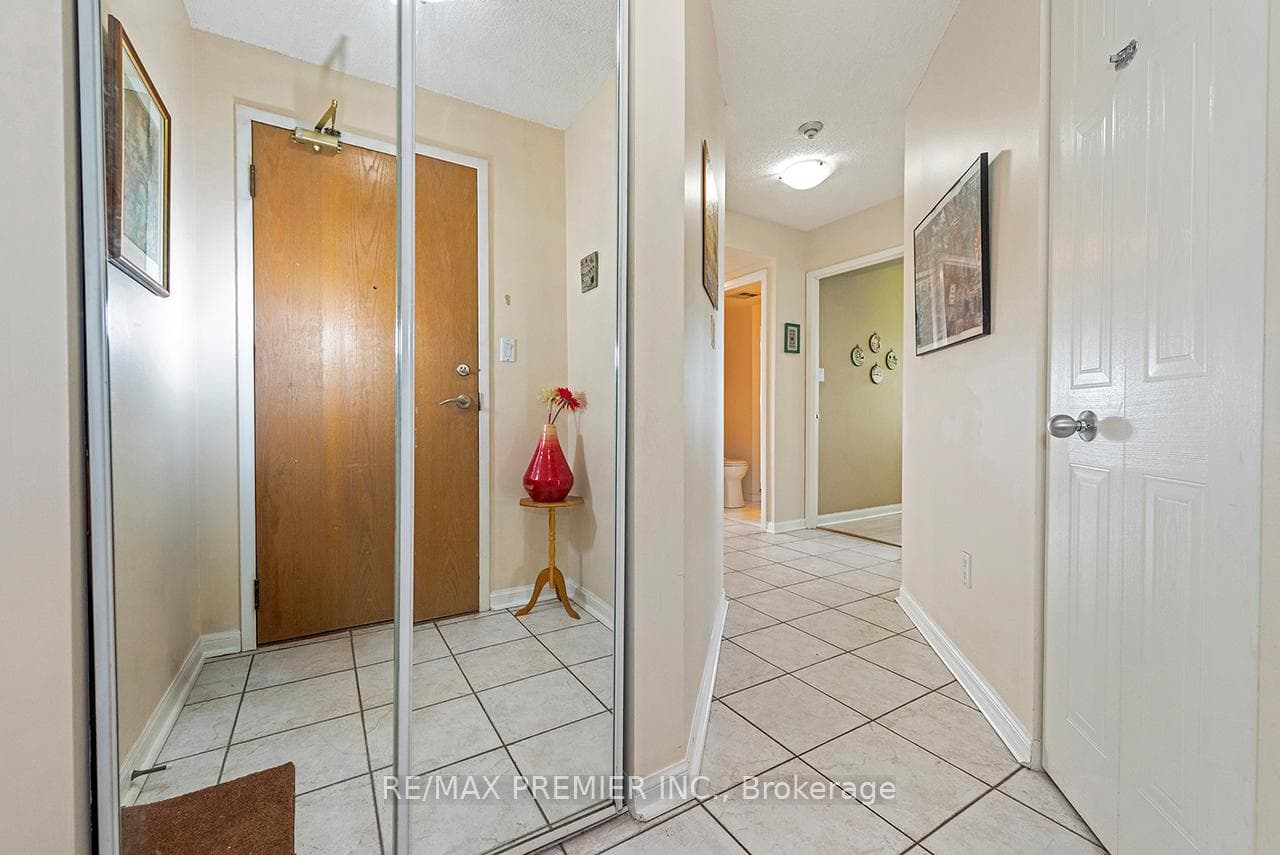 1 Hickory Tree Road Unit 1504 photo 8
