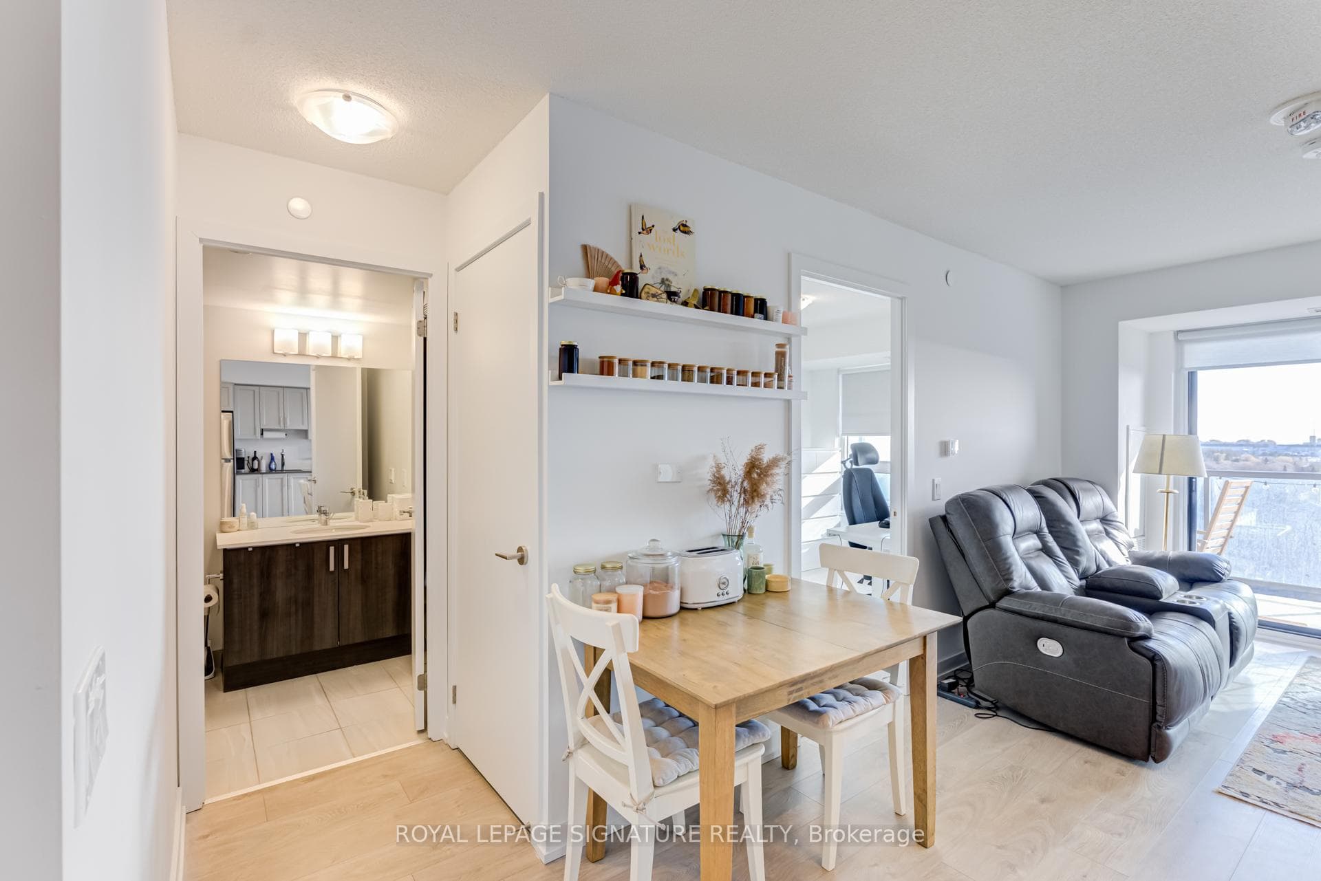 1480 Bayly Street Unit 1213 photo 9
