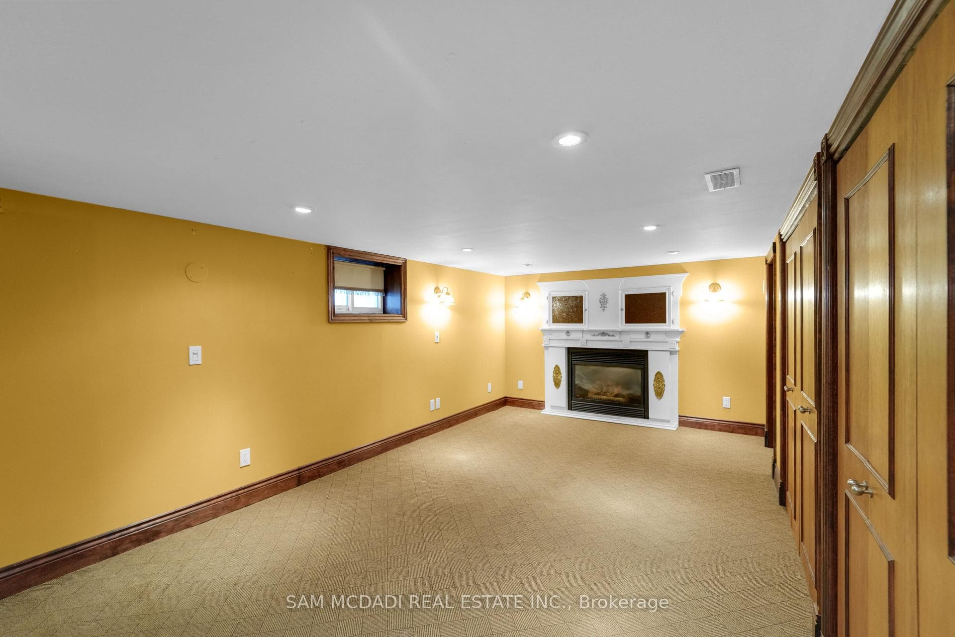 319 Cosburn Avenue photo 27