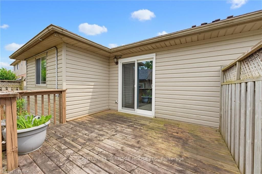 125 Whitlaw Way photo 19