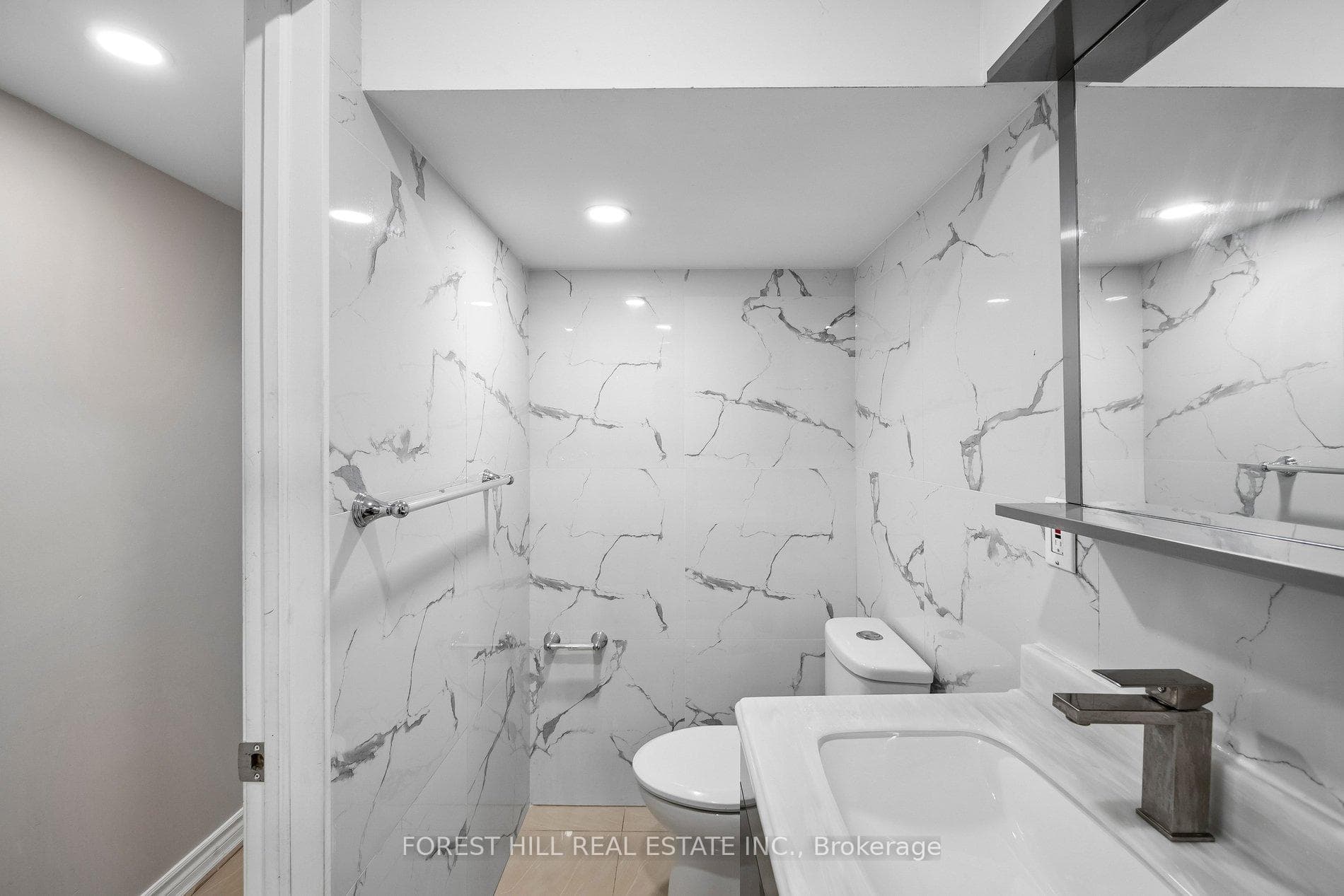 41 Guinevere Road photo 47
