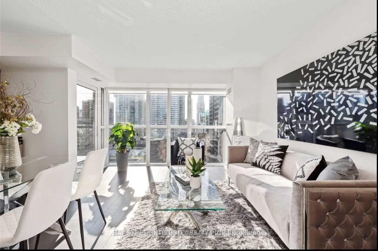 28 Ted Rogers Way Unit 1705 photo 5