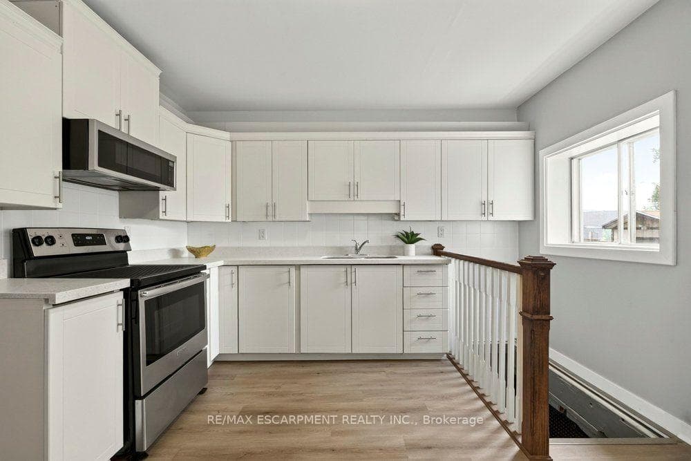 253 Marlborough Street photo 9