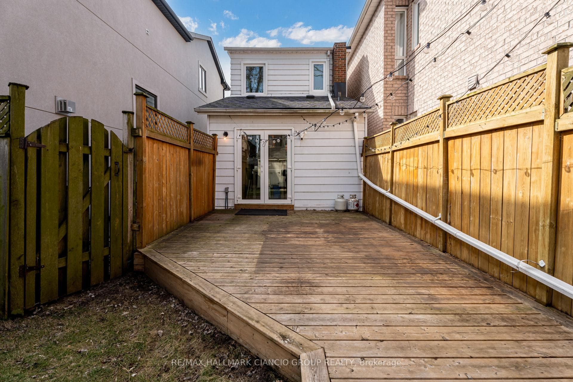 115 Harding Boulevard photo 28
