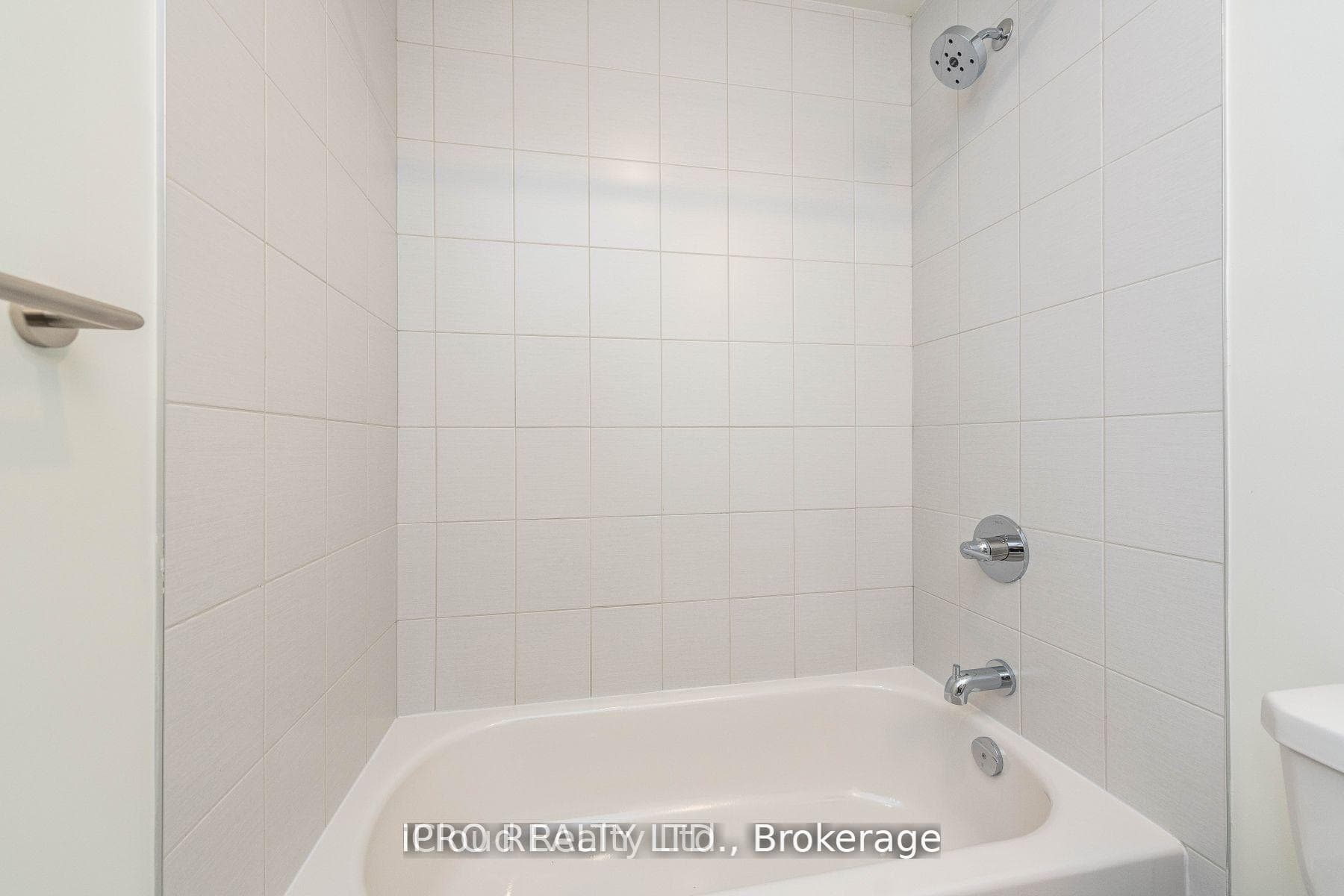 10 Wilby Crescent Unit 204 photo 7