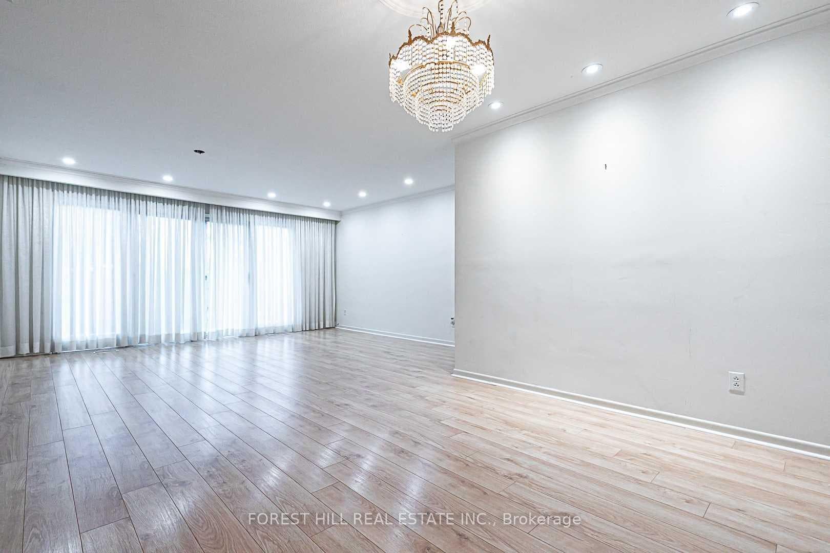 47 Warlock Crescent photo 6
