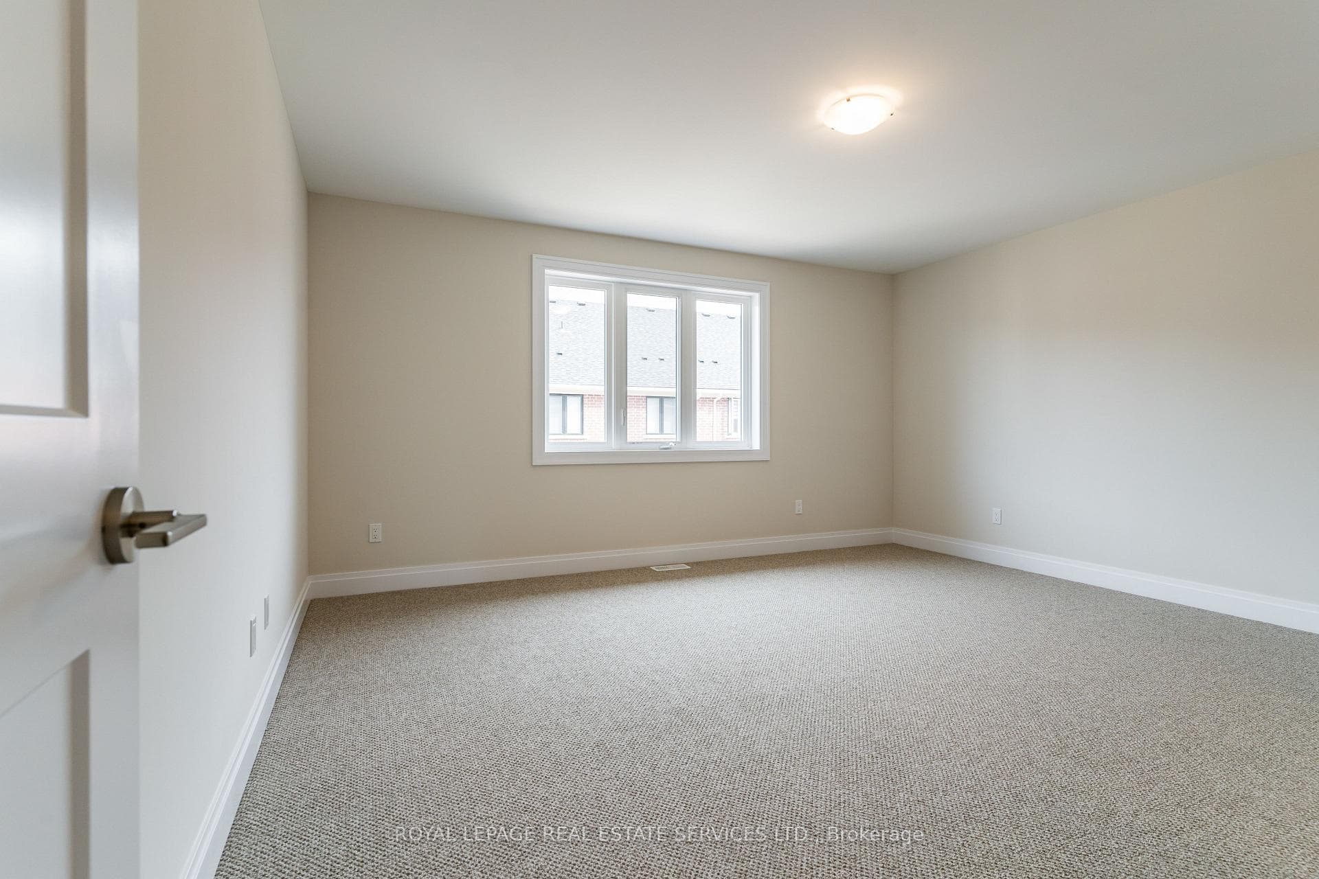 39 Kenesky Drive photo 16