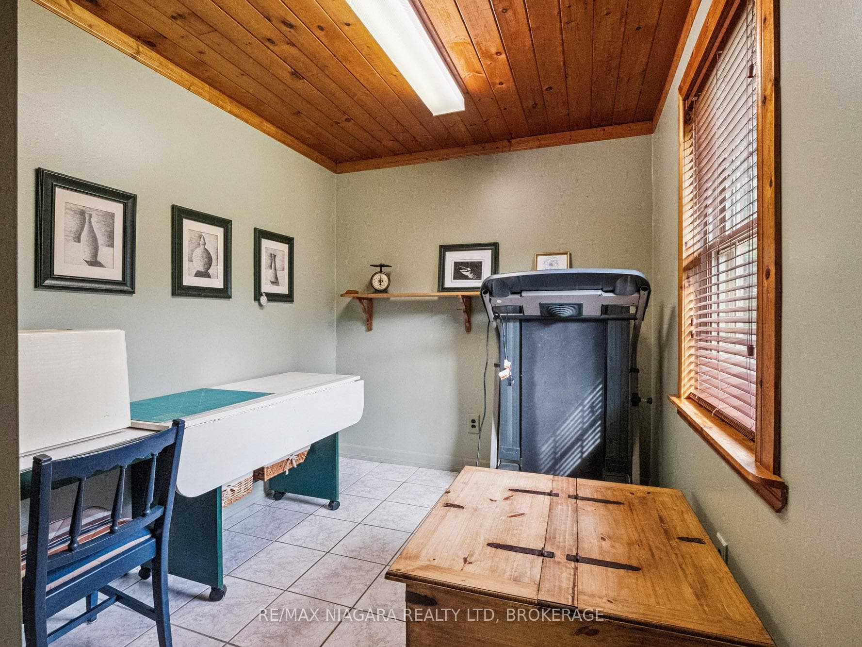15 Keefer Drive photo 16