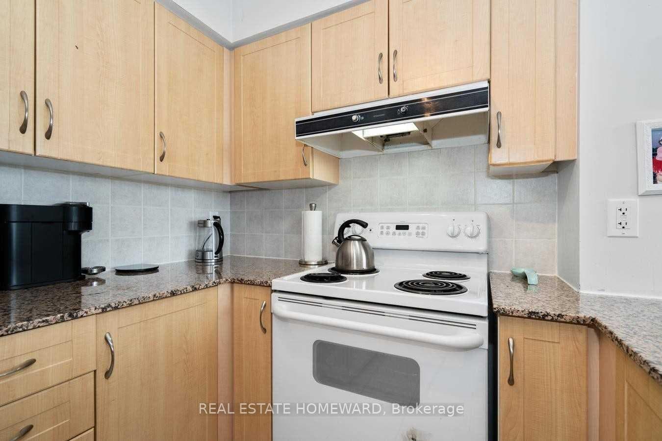 60 Disera Drive Unit 801 photo 14