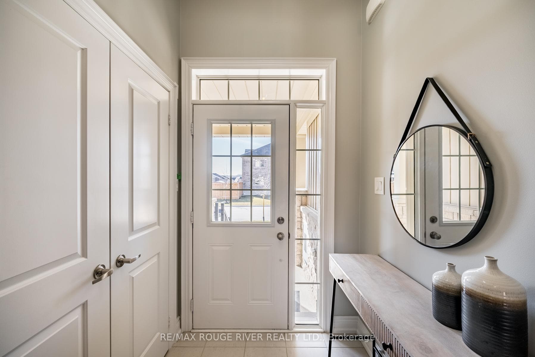 3 Highlands Boulevard photo 5