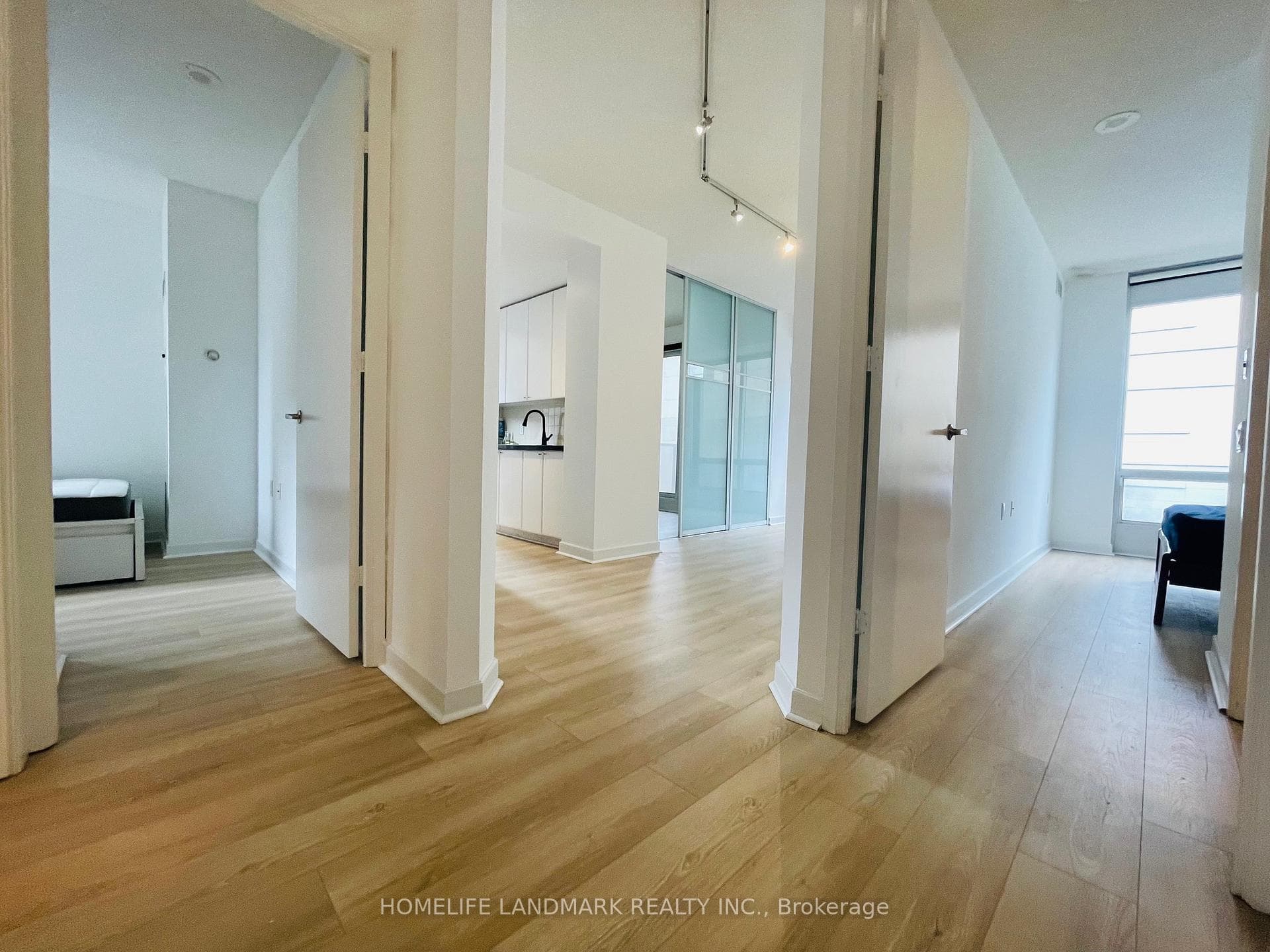 85 Bloor Street Unit 502 photo 10