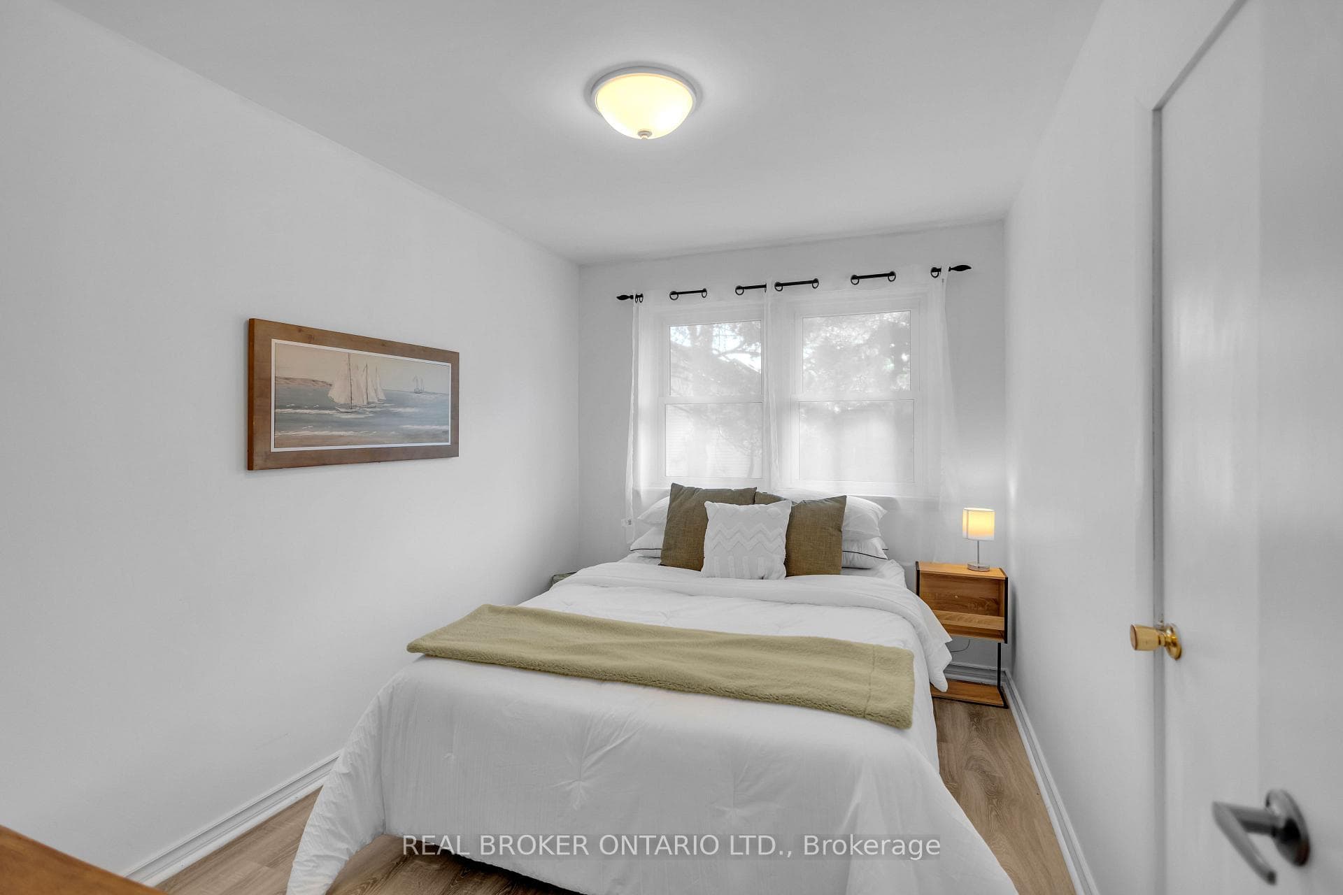 46 Dufferin Street photo 14