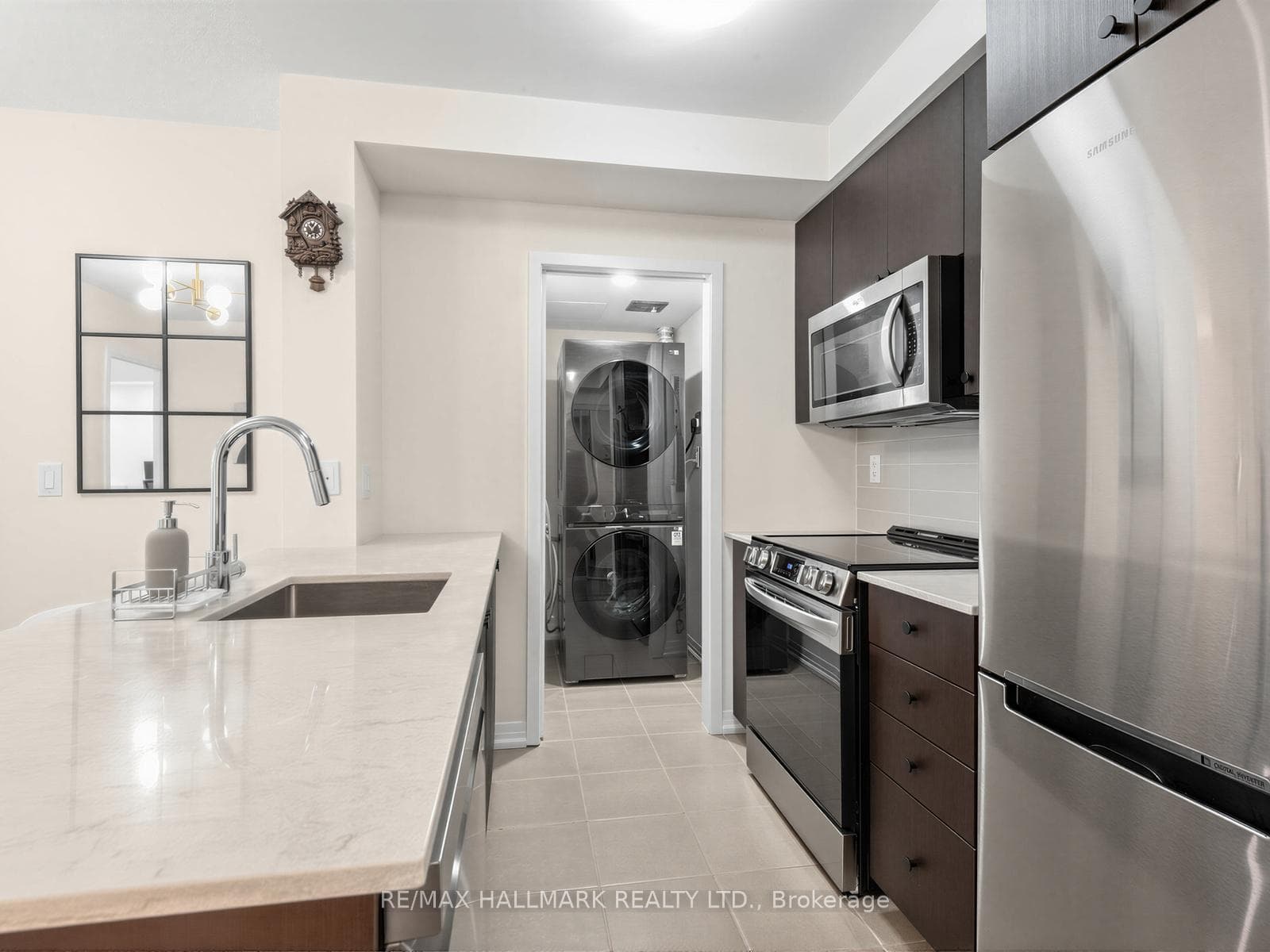 Upgraded full size appliances