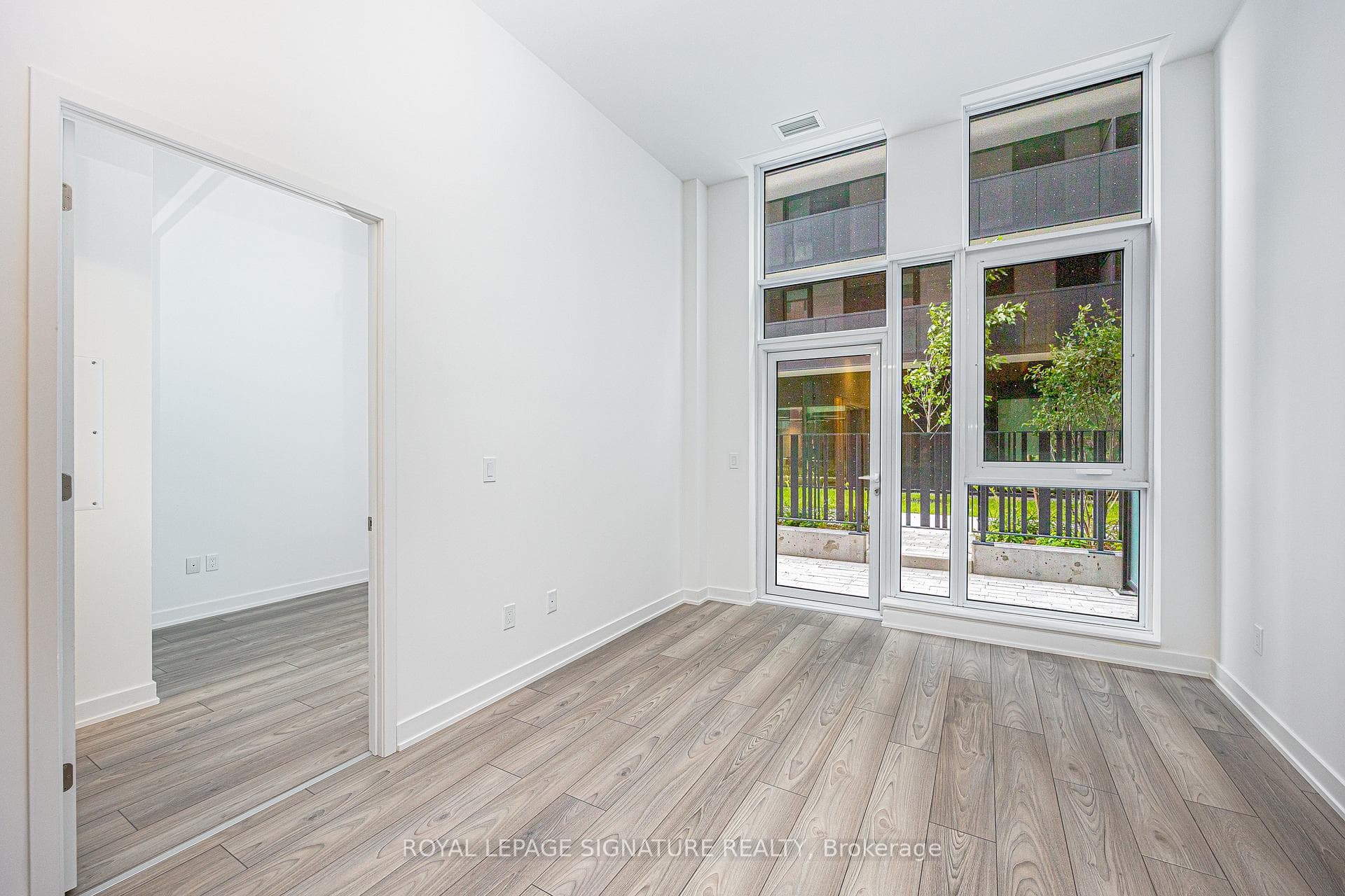 8 Tippett Road Unit 105 photo 9
