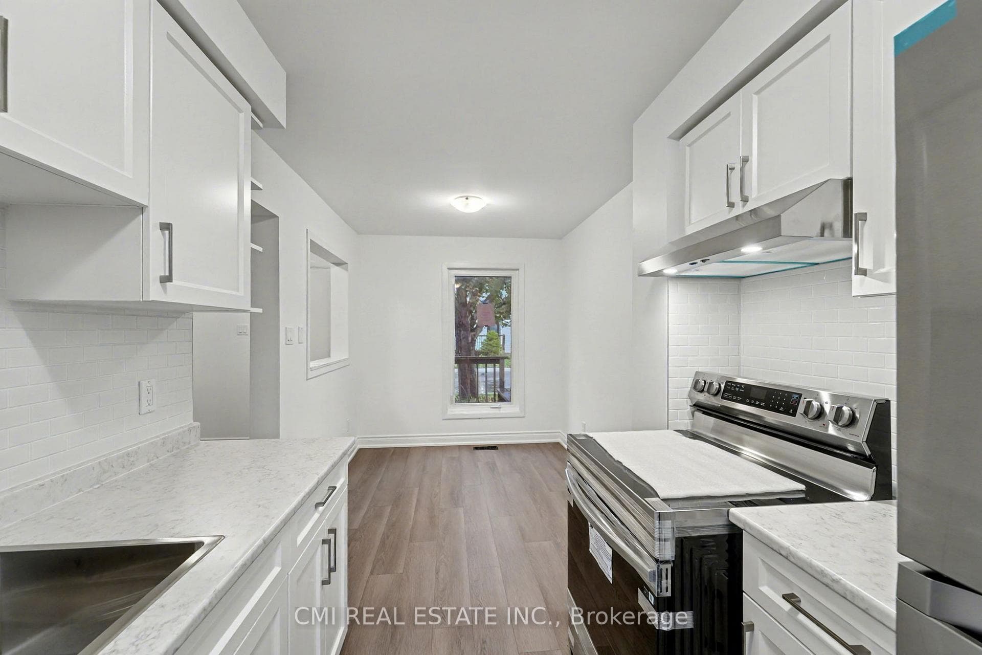51 Lucas Lane photo 7