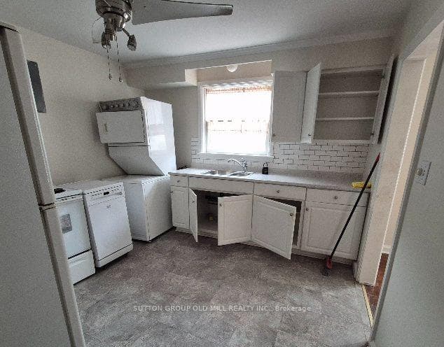 2355 Lakeshore Road Unit 2 photo 8