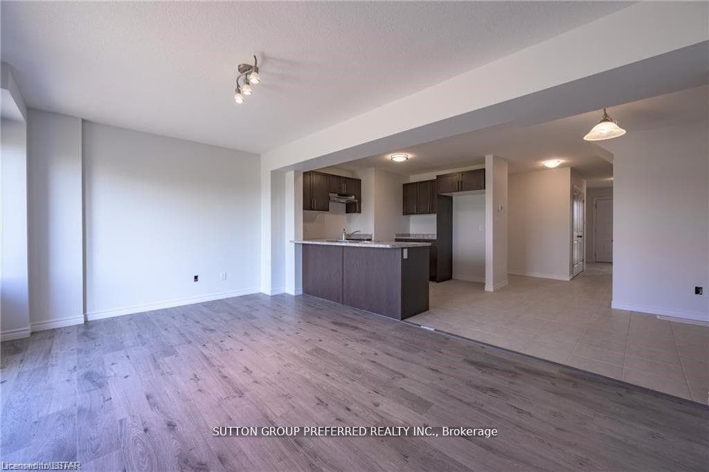 3958 MIA Avenue photo 12