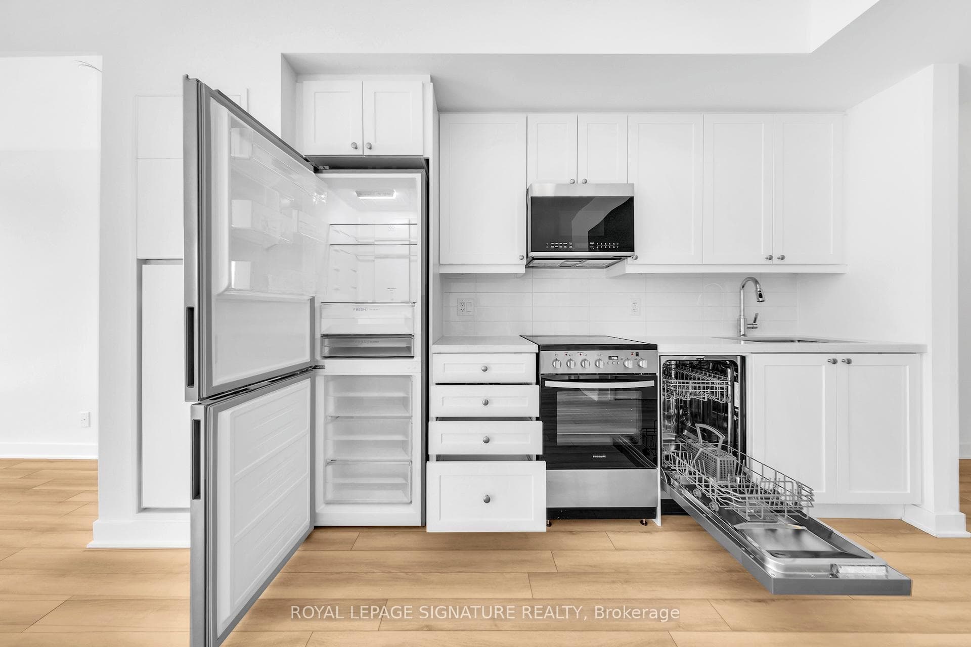 51 Clarington Boulevard Unit 312 photo 13