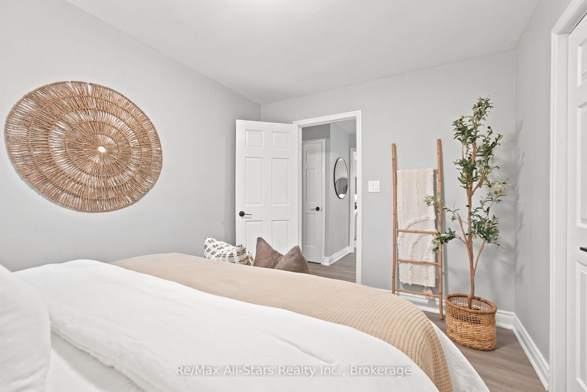 263 Union Avenue photo 21