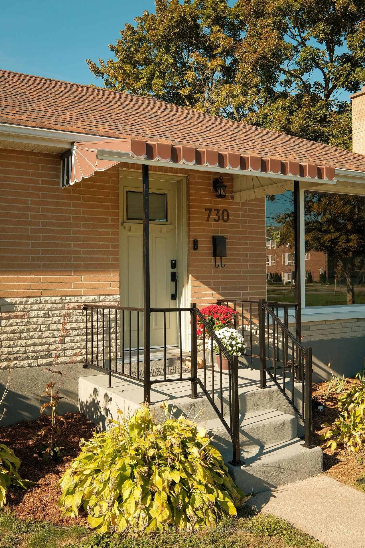 730 Crawford Place photo 29