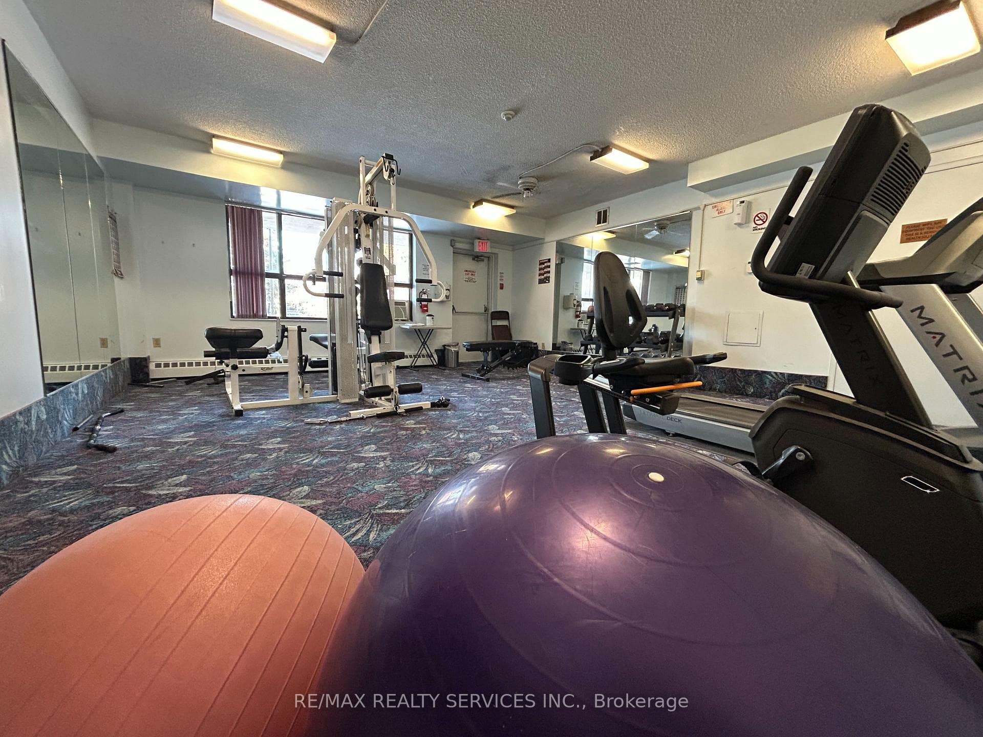 2929 Aquitaine Avenue Unit 701 photo 20