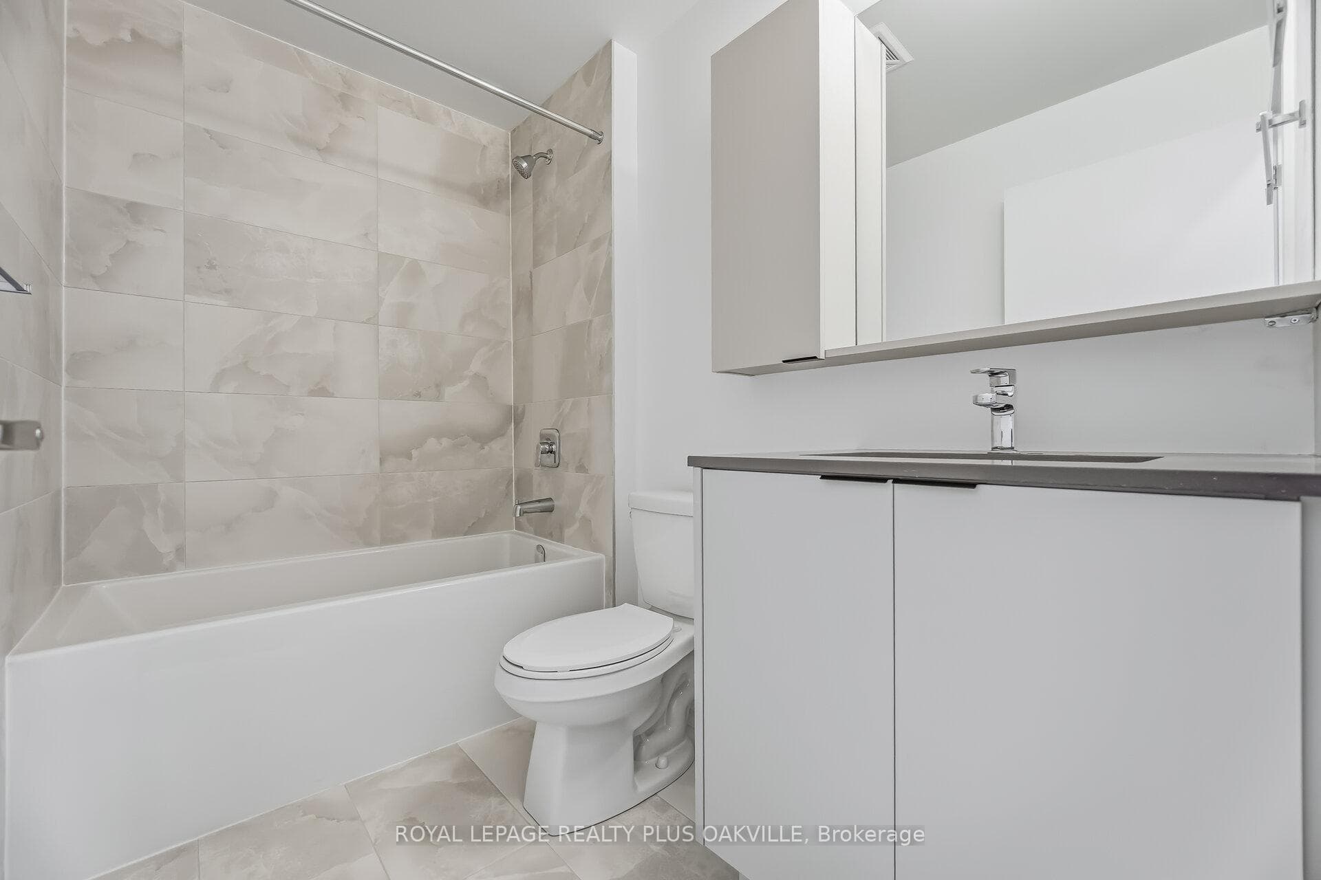 2088 James Street Unit 703 photo 25