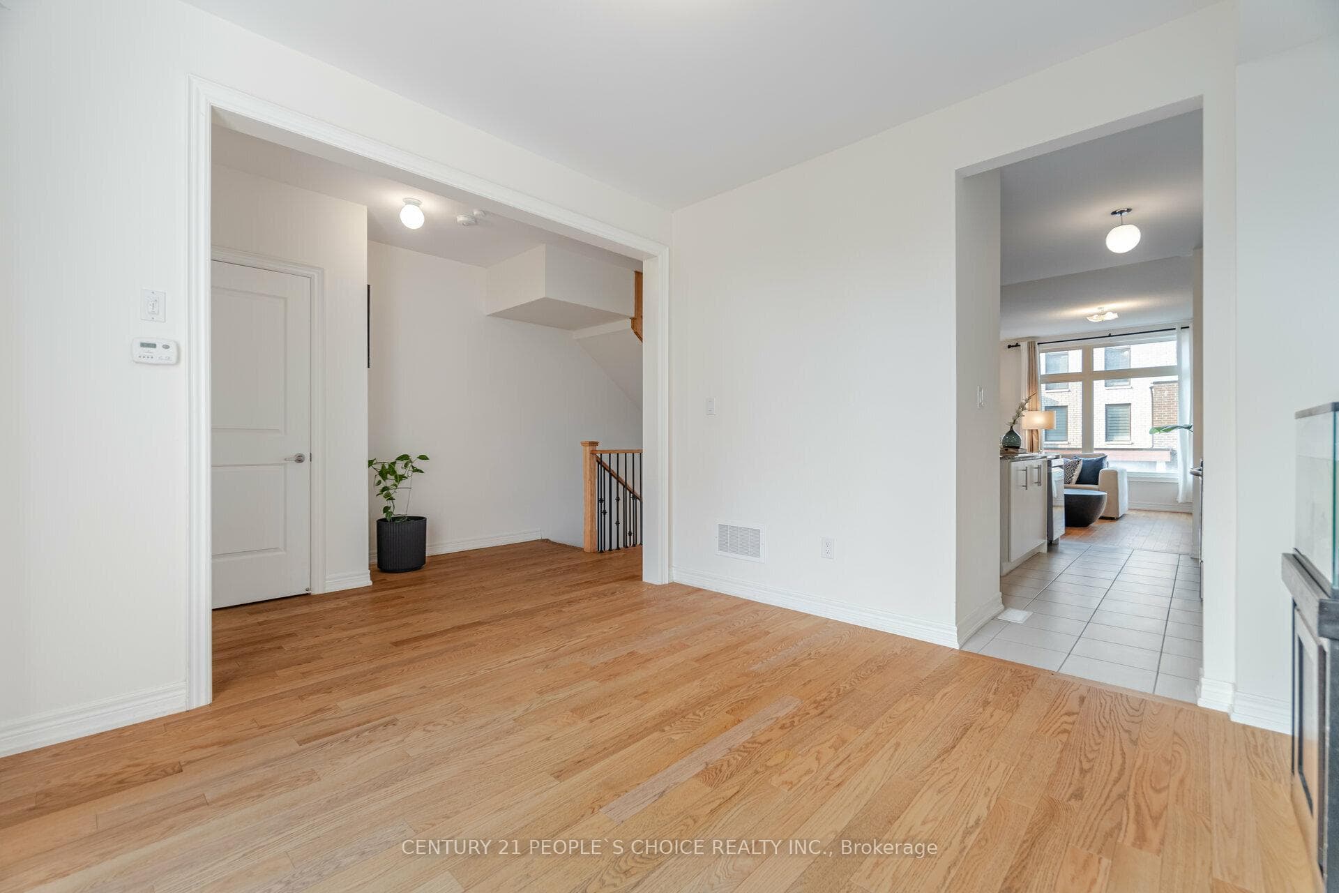 24 Queenpost Drive photo 12