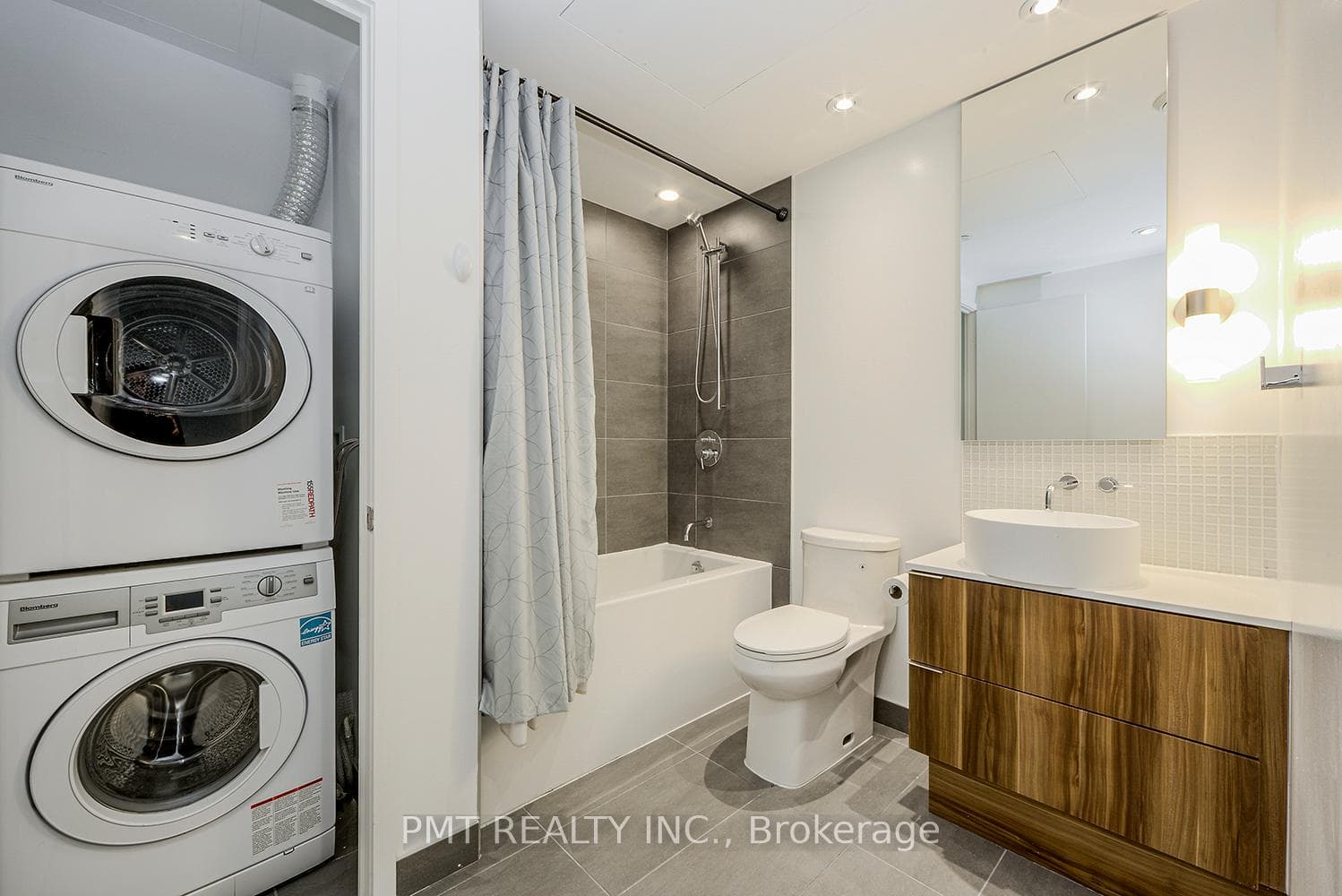 185 Roehampton Avenue Unit 2401 photo 40