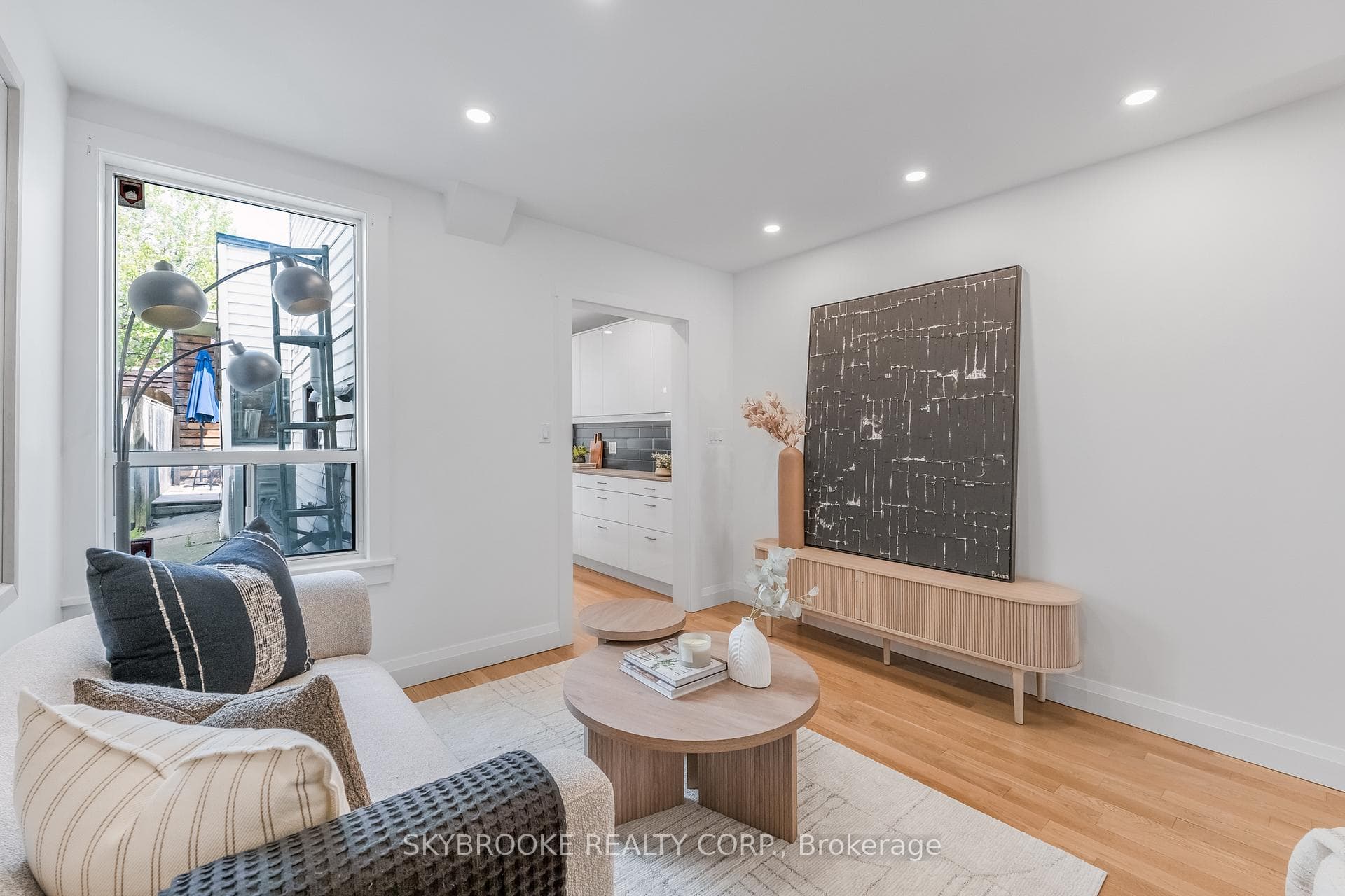 14 Whitaker Avenue photo 7