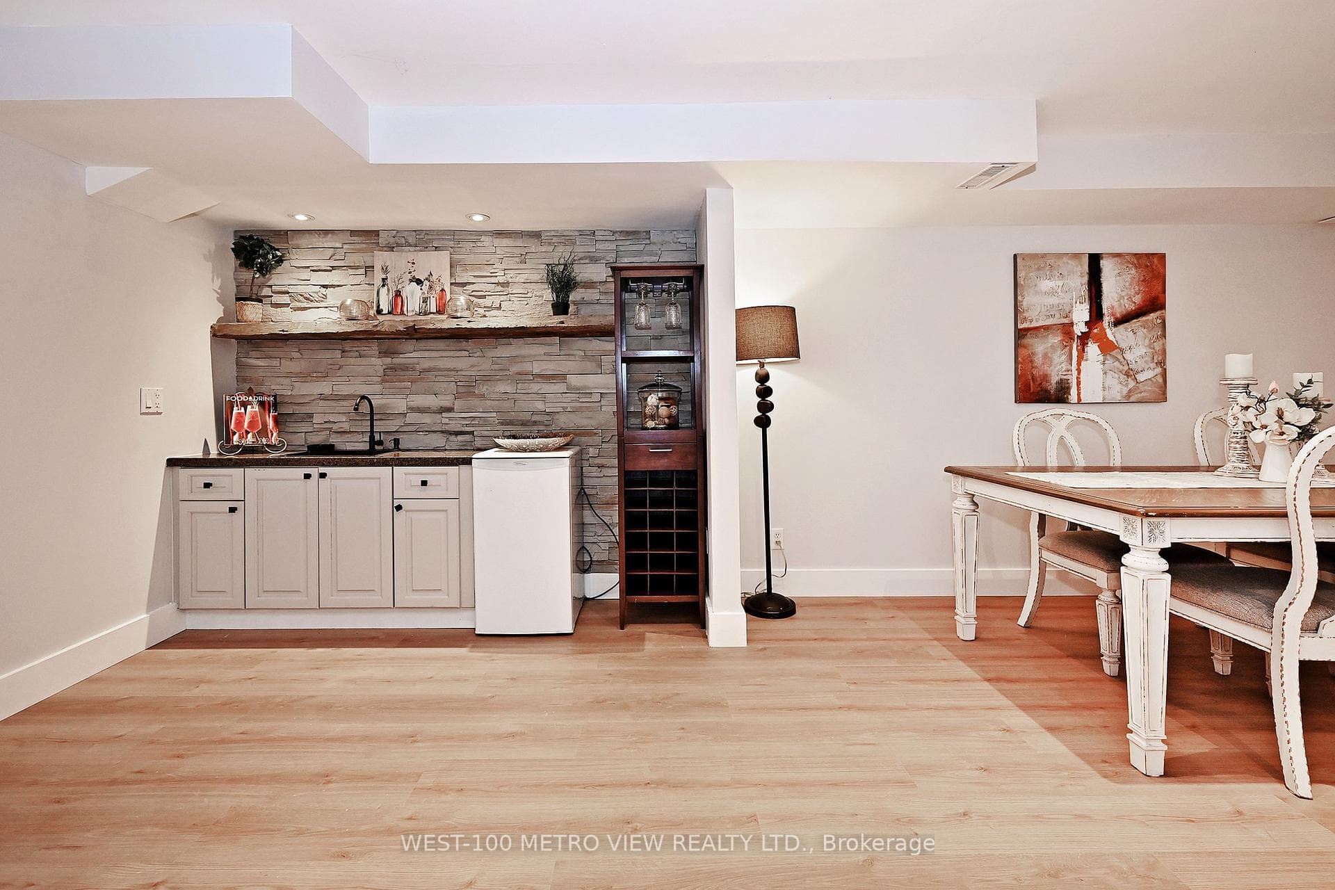 139 John Street photo 32