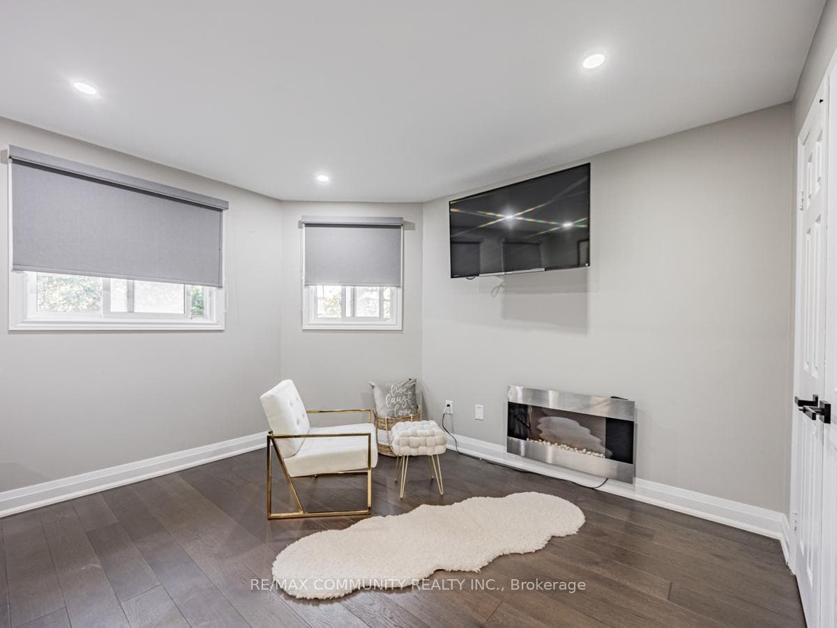 29 Tarsus Crescent photo 27