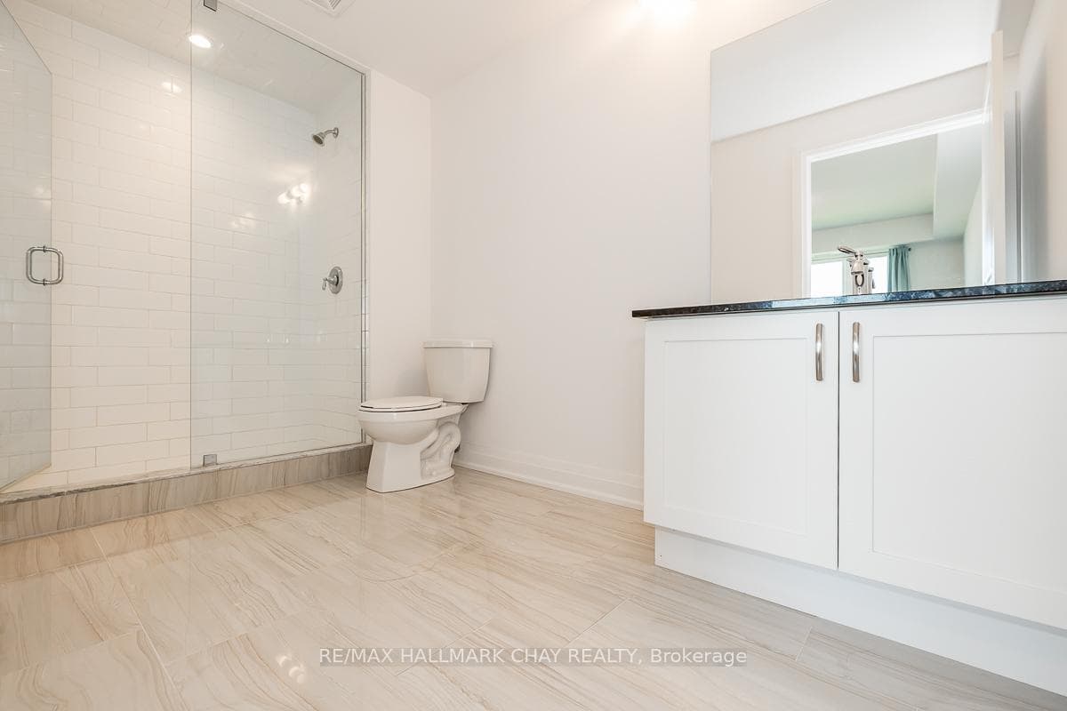 299 Cundles Road Unit 402 photo 25