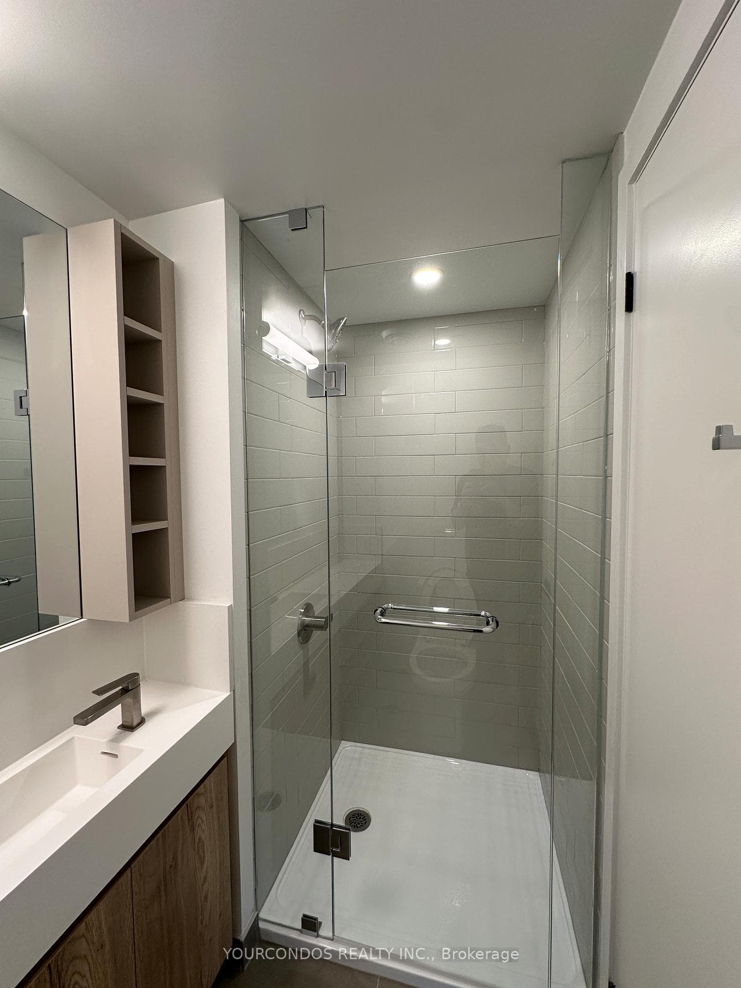 319 Jarvis Street Unit 3917 photo 11