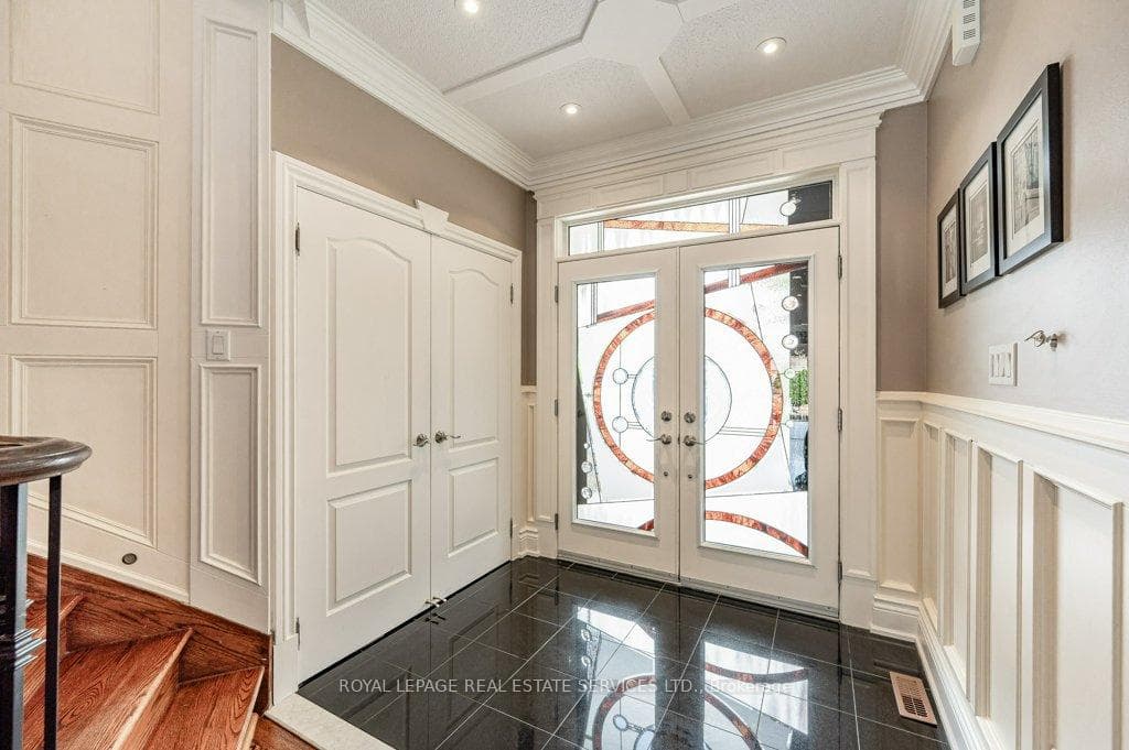 39 Louvain Drive photo 4