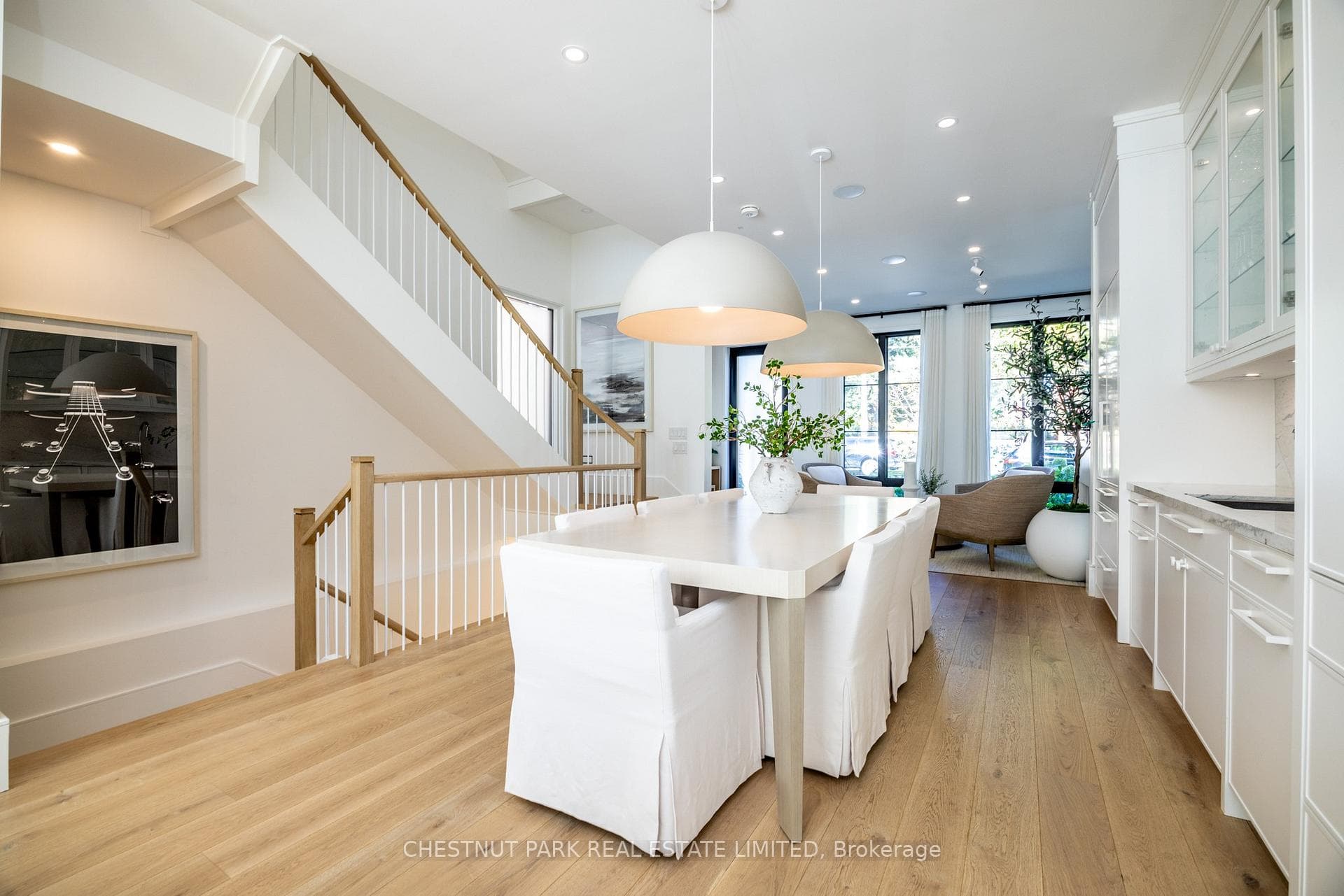 229 Sheldrake Boulevard photo 6