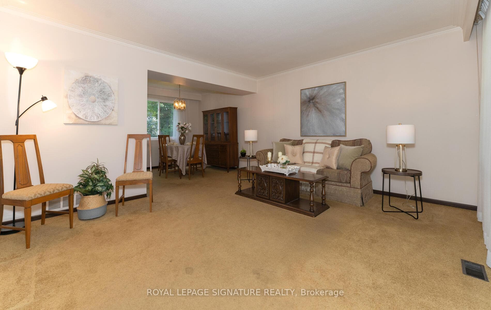 Welcoming Living Room!