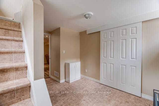 216 Irving Place Unit LOWER photo 15
