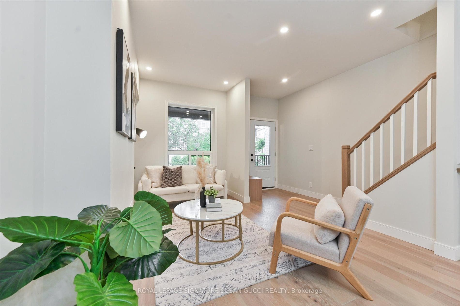 21 Frankdale Avenue photo 6